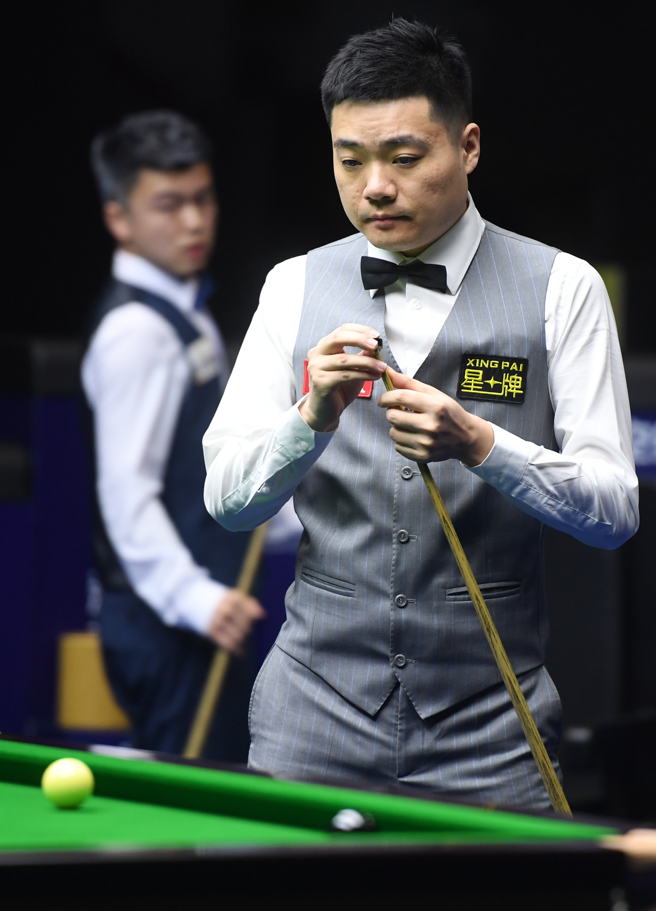 自球迷的高 自球迷的高