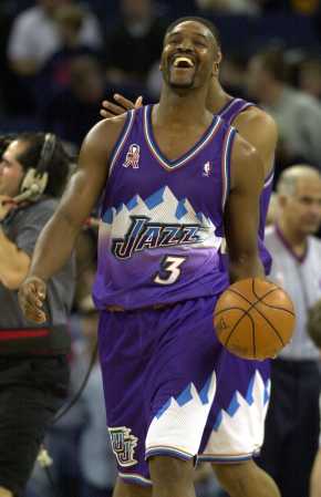 斯卢茨基盛赞大连主场氛围：球迷氛围好 职业生涯见过最美球场之一